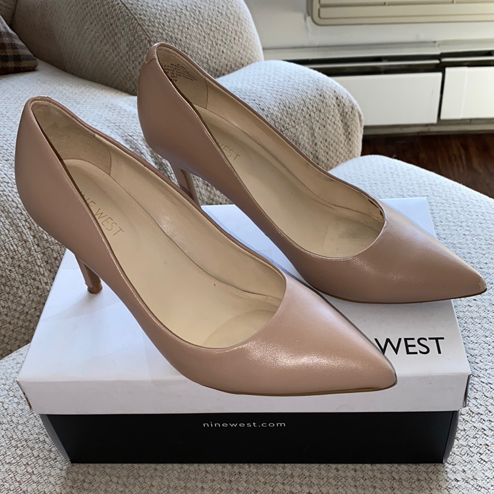 Nine west classic heels